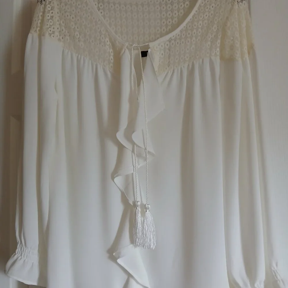 Woman Blouse Ruffle Sleeve - Picture 1 of 5